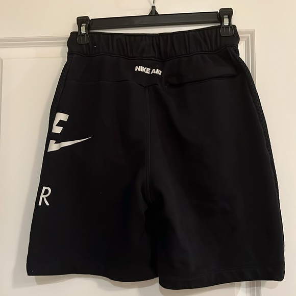 Nike boys shorts, EUC - Picture 2 of 4
